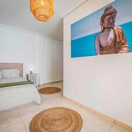 Afreen Playa Holiday home