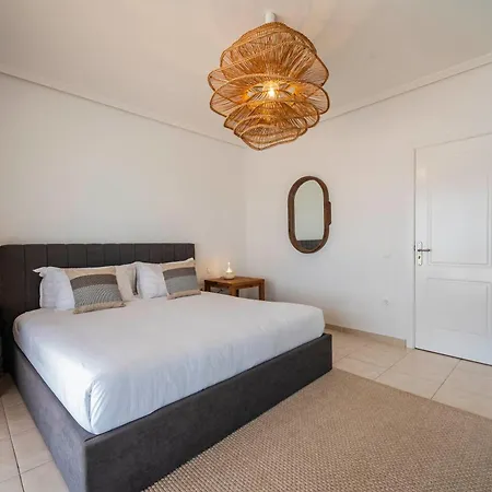 Afreen Playa Holiday home